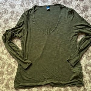 BRAND NEW/NEVER WORN - no tags - Old Navy Luxe long sleeved t-shirt